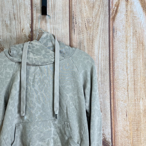 💙NSF Animal Print Hoodie Pullover Size Petite - Picture 3 of 12